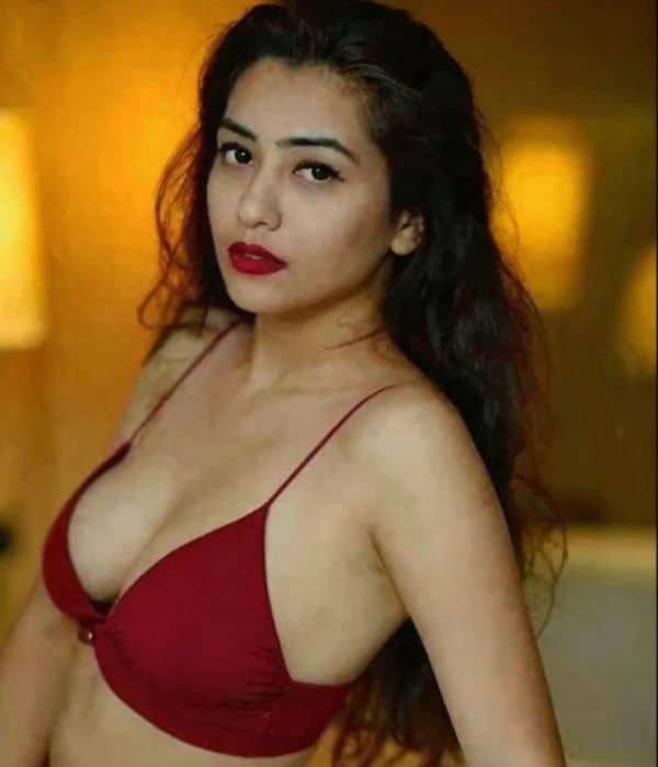 Housewife Escort Girl