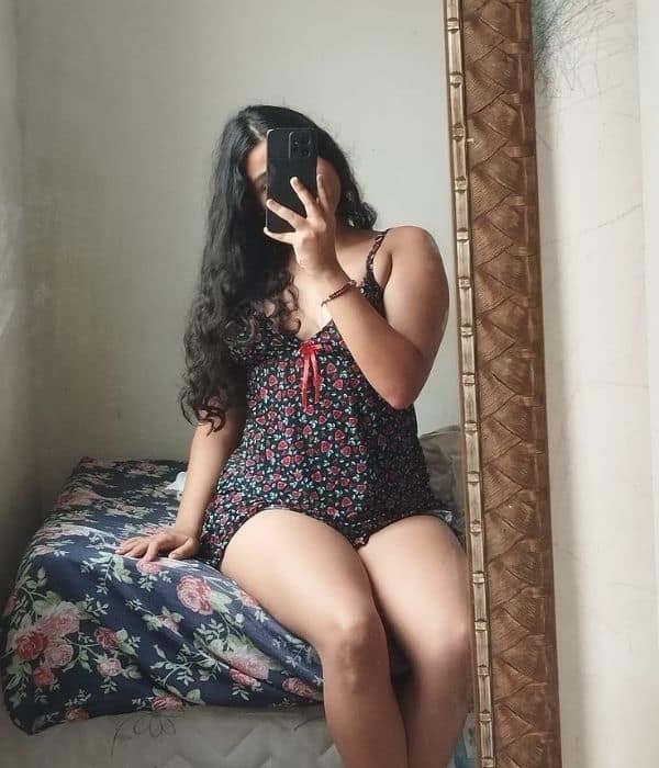 Ashram escort near The Roseate hotel for luxury outcall service